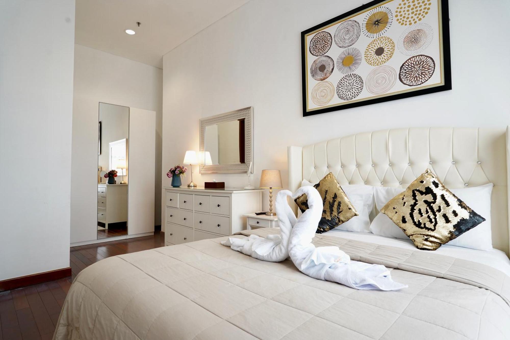 2Br Lucky Tower Residence Jakarta Old Town Top Floor Condo Exterior photo